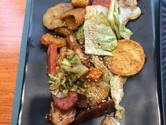 -八月美食小馆(银泰城总店)