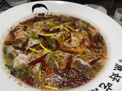 -江渔儿酸菜鱼(奥园广场金发购物中心店)