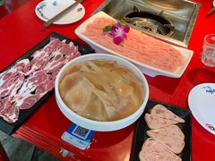 -二荆条·蜀鲜汇城市森林火锅