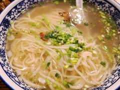 -东大桥小国抻面烧烤(长通路店)