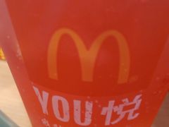 麥-荔枝火龍果味冰飲-麦当劳(百联西郊购物中心店)