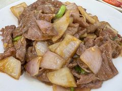 爆炒牛肉-锐记美食店·现捞海鲜(闸坡店)