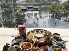 -包整·丝娃娃(一览甲秀楼风景店)