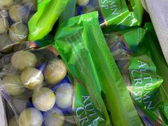 -上海龙吴水胜海发市场