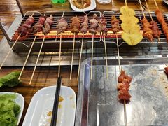 -哈尔滨小酒馆·鲜肉现穿自助烧烤(康新花园店)
