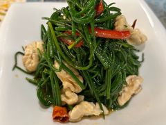 -汗腾格里·风味餐厅(新疆驻京办店)
