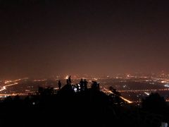 -鬼笑石后山停车场