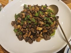 -一坐一忘云南菜(嘉里中心店)