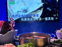 -唯爱KTV聚会餐厅(仙林东城汇店)