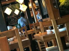 -云海肴·汽锅鸡·云南菜(天山百盛优客店)