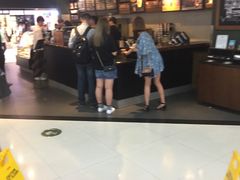 -星巴克(广州中华广场B1层店)