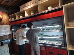 -小熊纪称盘麻辣烫