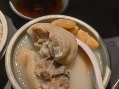 -麻六记(凤凰汇店)