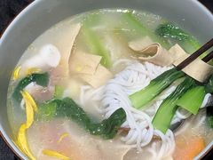 蒙自過橋米綫-松茸小馆·云南特色餐厅