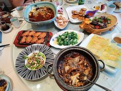 -海派美食·家宴海鲜青岛菜·石锅鲽鱼头(东方城店)