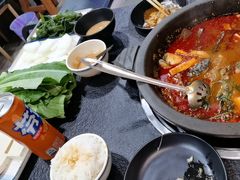-灶知轩湘西石锅鱼(万佳广场店)