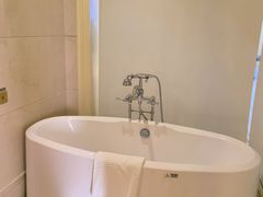 -中旅阿那亚九龙湖·公主酒店