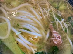 -丽虹云南过桥米线(兴工街店)