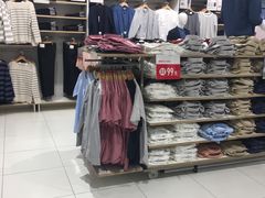 -优衣库(南京建邺万达广场店)