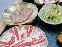 -臻牛烤肉