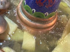 -毛辣果·贵州红酸汤牛肉火锅(西单店)
