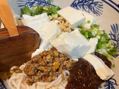 豆花米线-蜗牛小馆醉乡民谣云南菜(惠新西里店)