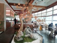 -蜜桃餐厅·伴山(湖滨商业街店)