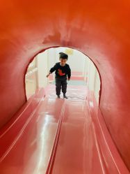 -奈尔宝·儿童乐园·亲子餐厅(华采天地店)