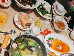 -湘力力小院·鱼汤泡饭(枫林路店)