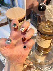 -Mo·Mo Nail 美甲美睫