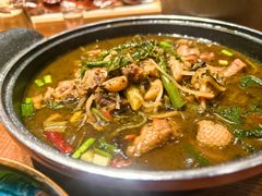 -老滇山寨•云南特色菜•地方菜•民族风情歌舞表演(金碧店)