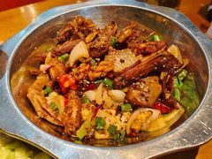 -休记光头香辣蟹干锅(绵竹店)