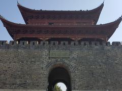 -巴陵广场