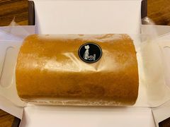 拿铁瑞士卷-SKROLL卡特司库·蛋糕定制·生吐司·司康(古北程家桥店)