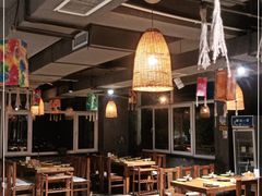 大堂-滇海谣云南斑鱼养生火锅(北戴河旗舰店)