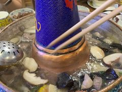 -毛辣果·贵州红酸汤牛肉火锅(西单店)