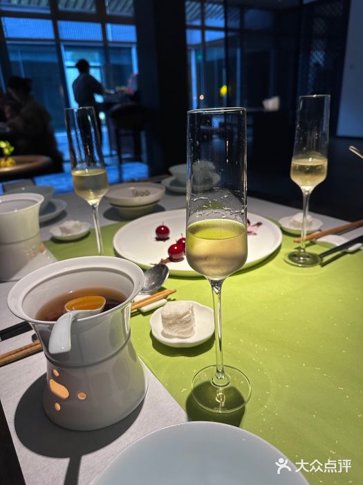 山外山·林语花园餐厅图片