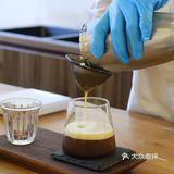 梅林新晋咖啡店 拾豆者：黑白配 浓缩牛奶配