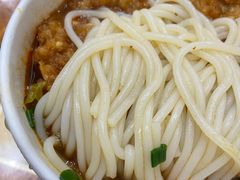 -覃肥叔桂林米粉(粮道街店)
