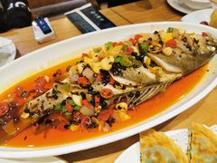 -山楂树融合菜餐厅