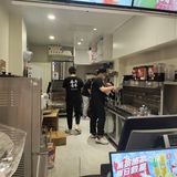 上东廓村开新店了    蜜雪冰城