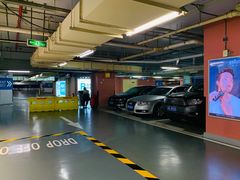 -上海来福士广场-停车场