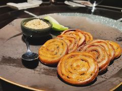 鹅肝酱葱油饼-杭州西子湖四季酒店·金沙厅