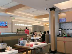 -肥肥虾庄·金牌油焖大虾(汉口城市广场店)