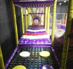 -蹦贝运动中心·蹦床·攀岩·闯关(龙岗店)