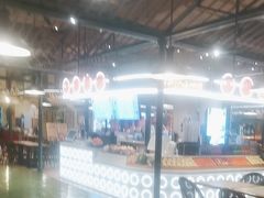 -大食代美食广场(上海中心店)