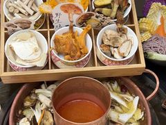 -菌自由丨野生菌火锅特色庭院餐厅(丽江古城店)