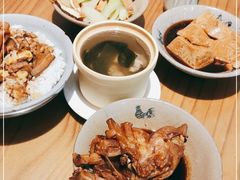 -红猪卤肉饭(大西洋美食城店)