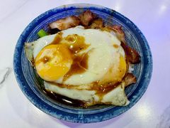 蜜汁叉烧双蛋饭-澳门陈光记烧味饭店(南京德基广场店)
