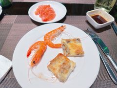 -大中华希尔顿酒店-念自助餐·嗨啤·小龙虾
